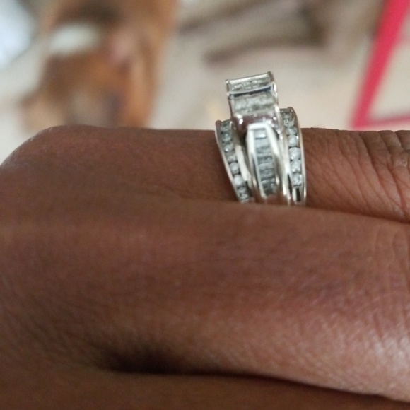 Diamond ring - Picture 3 of 4